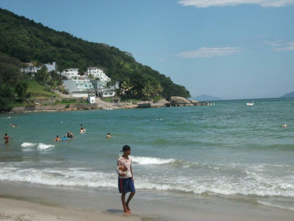 Lindo Apto Praia Martin De Sa Em Condominio Com Piscina, Estacionamento, Wi-Fi 150Mbps,Perto Do Mar!!! Caraguatatuba Exteriör bild
